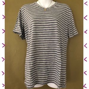 Oversized V-neck Tee